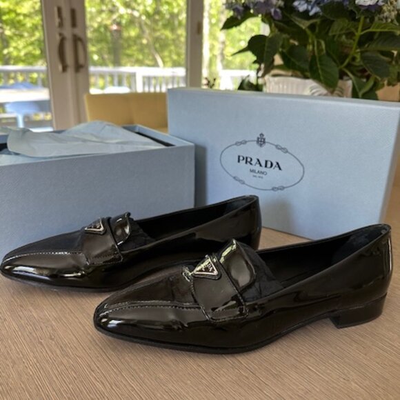 Prada Vernice Patent Loafer Pumps - Picture 2 of 7